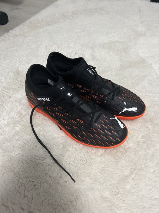 Adidasi fotbal puma future