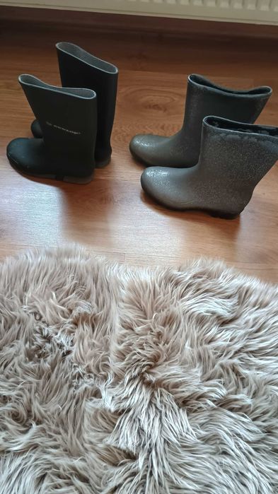 Vând cizme cauciuc super oferta 2 la 30 de lei