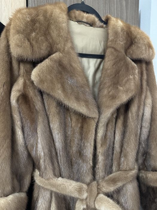 Дълго палто от Норка в най търсения цвят