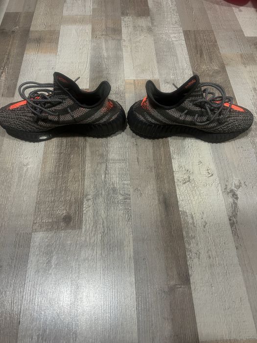 Yeezy 350 v2 carbon beluga