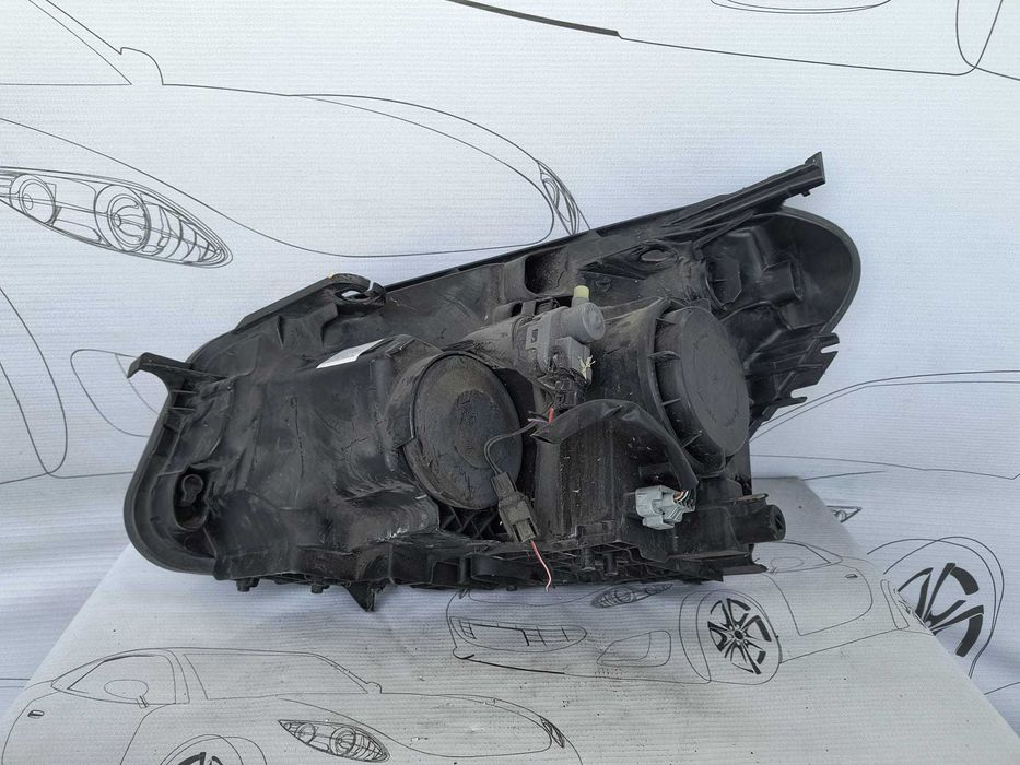 Far Dreapta Uk Cu Lupa Nissan Qashqai 2012 Facelift / 2010-2014 Cod OEM 26010-BR01B (1E1)