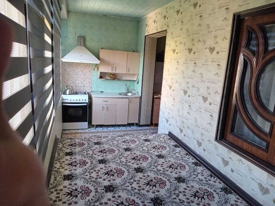 3 хонали квартира сотилади 6 микрн Ловита