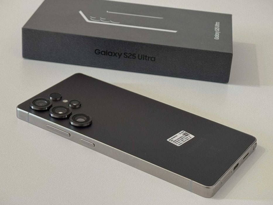 Бартер! Като НОВ! Гаранция! Galaxy S25 Ultra 512/12GB Black (Черен)
