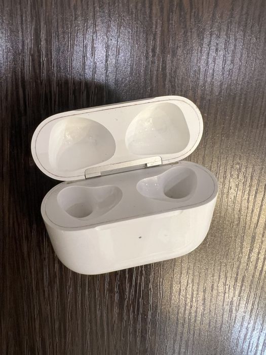кейс AirPods a2566