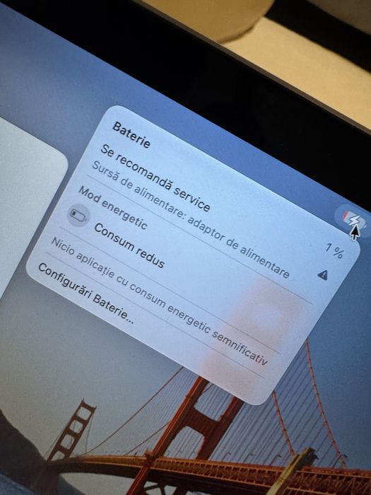 Macbook air M1 2020 cu mdm si bateria defecta
