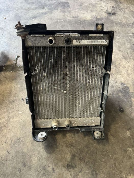 Радиатор/ въздуховод БМВ Х5, Ф15 М50д (radiator bmw f15)
