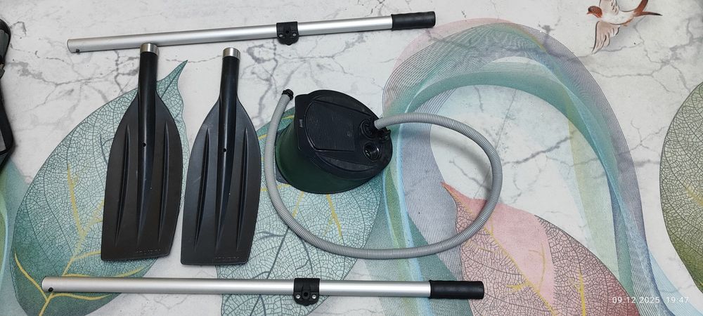 Продам лодку колибри