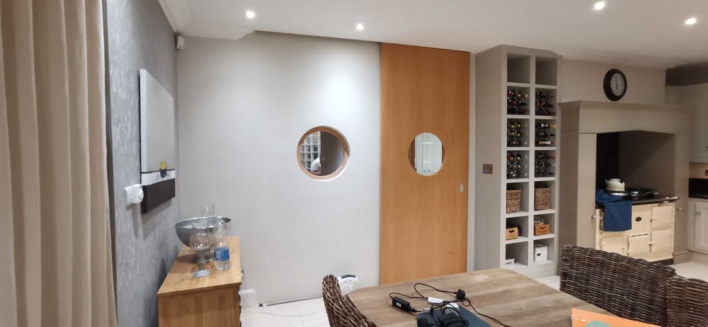 Качествена шпакловка и боядисване на ръка + машинно боядисване