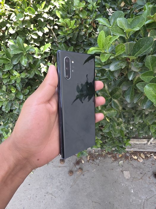 Samsung note 10+  dastavka bor