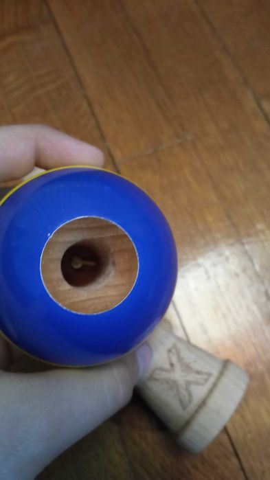 Kendama X king size semnata