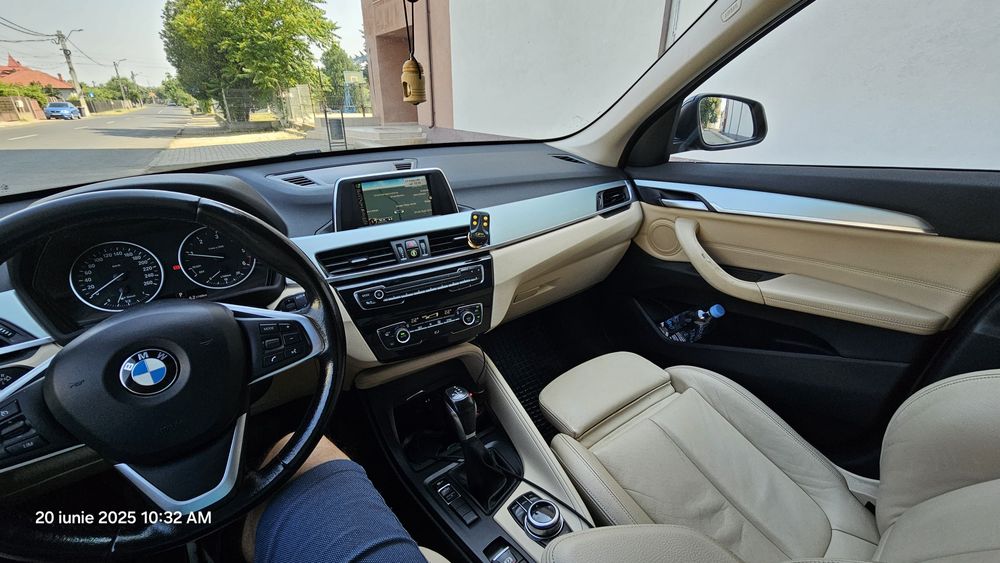 Bmw X1, cutie automată