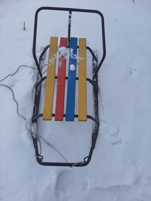 Продам сани десткие