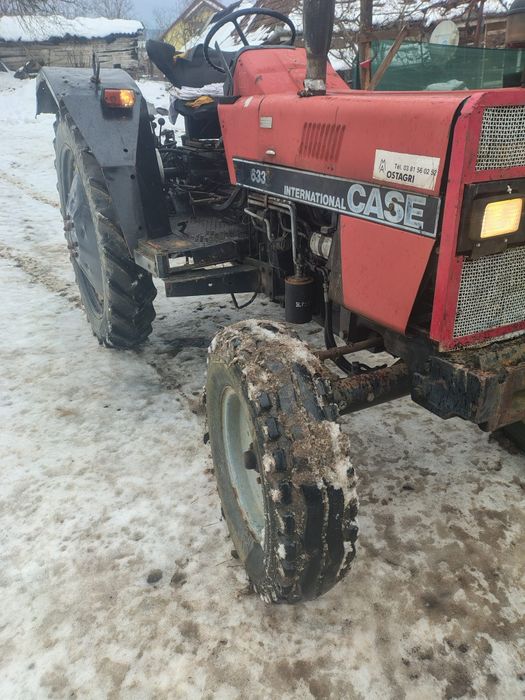 Tractor case 833 internațional