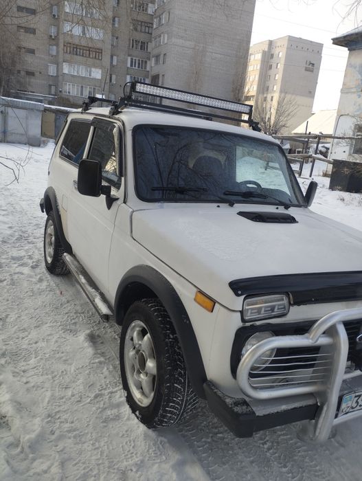 Продам ниву. 2002