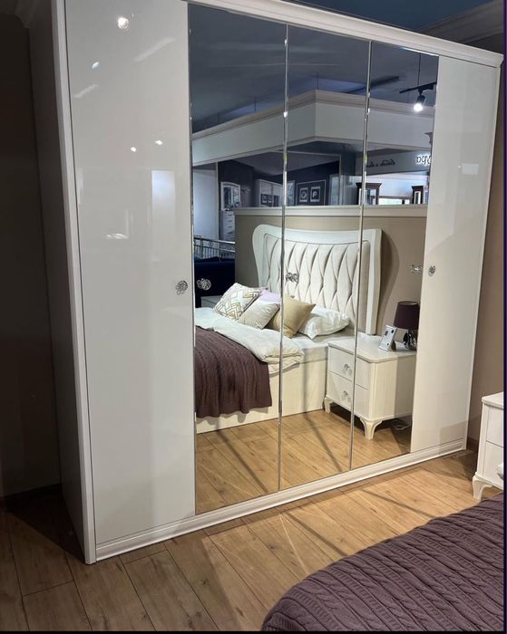 Спальный гарнитур . Шатура. Опера