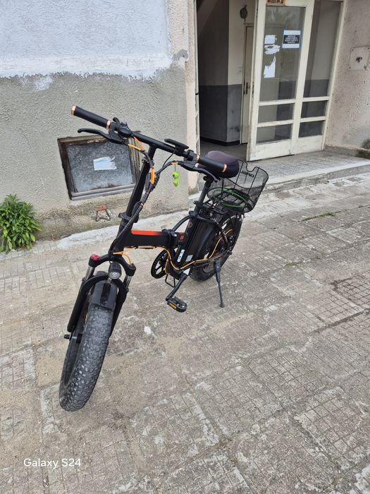 Продавам ел велосипед Xmart 20"