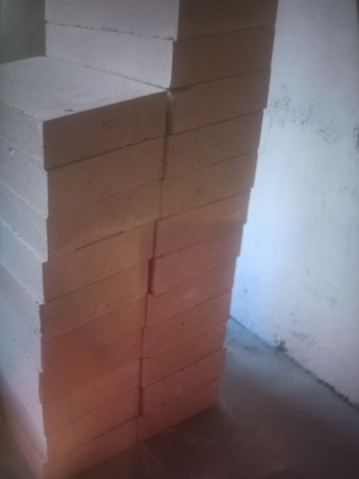 Кирпичи газоблок для перегородки