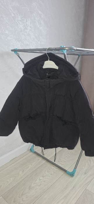 Продаю куртку для девочки