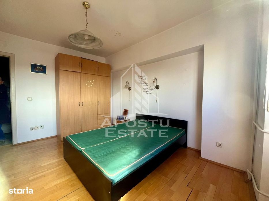 Apartament 4 camere de vanzare,decomandat,zona Fabric, Timisoara