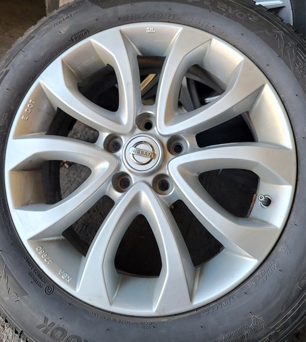 Jante originale  Nissan 215/60/R17