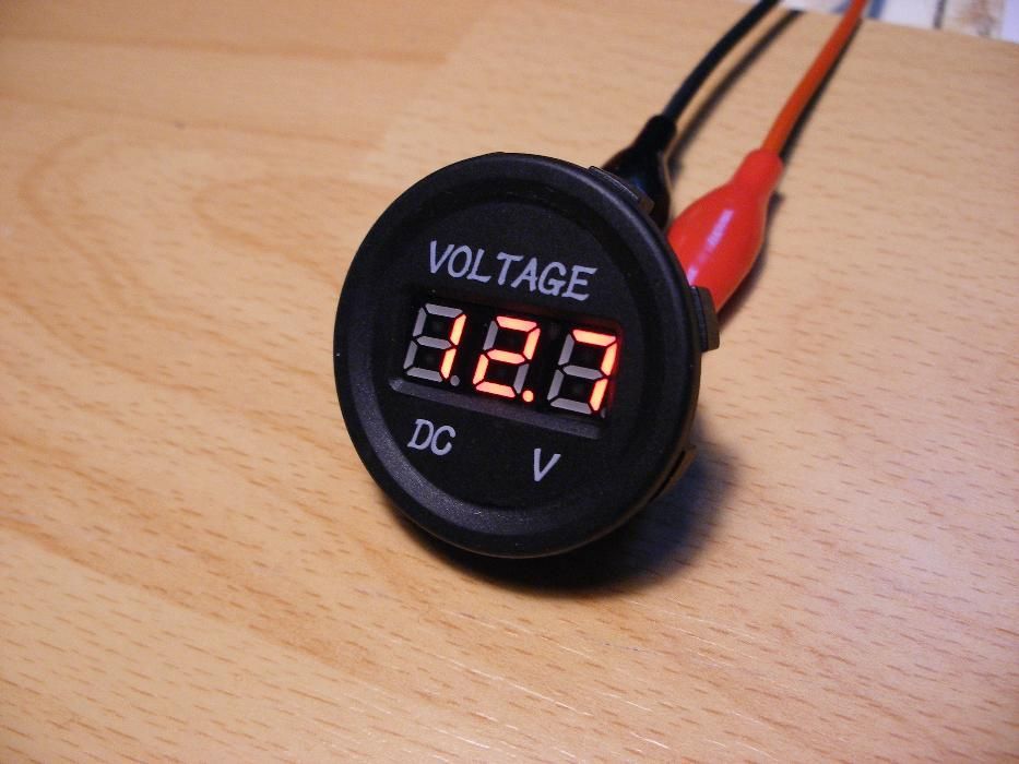 Волтметър DC 6-30v за вграждане в автомобил камион кола каравана