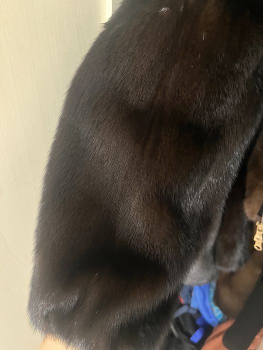 Продам норковую шубу