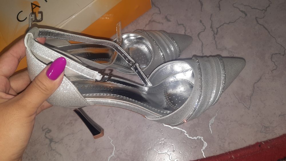 Туфли на каблуке