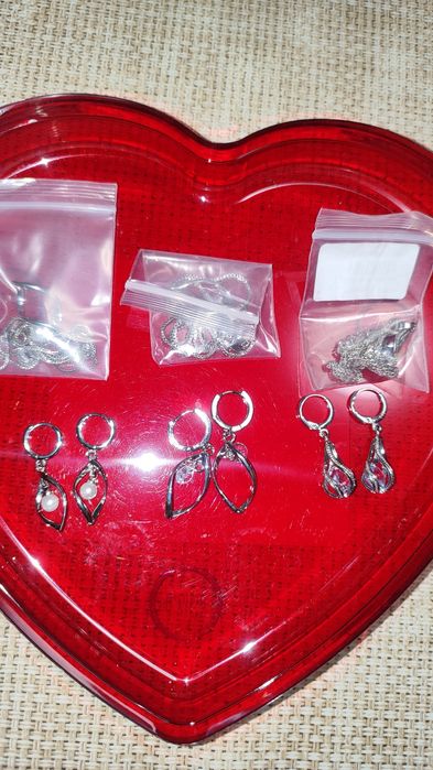 Сребърен комплект обеци и колие с висулка, прозрачни камъчета - 3 вида