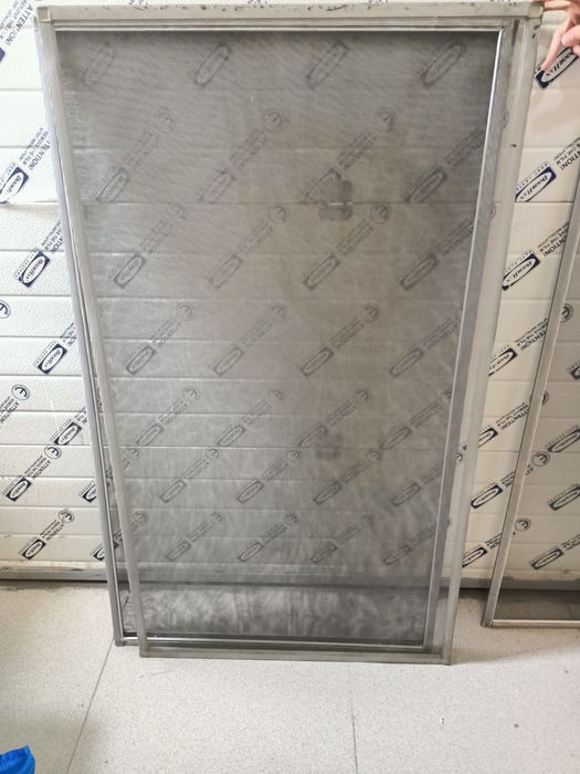 москитные сетки в хорошем состоянии