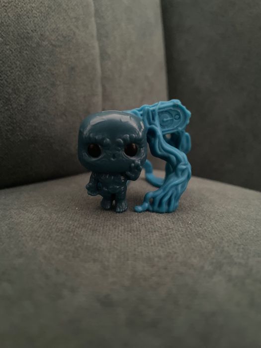 Фигурка Stranger things & Kinder joy векна