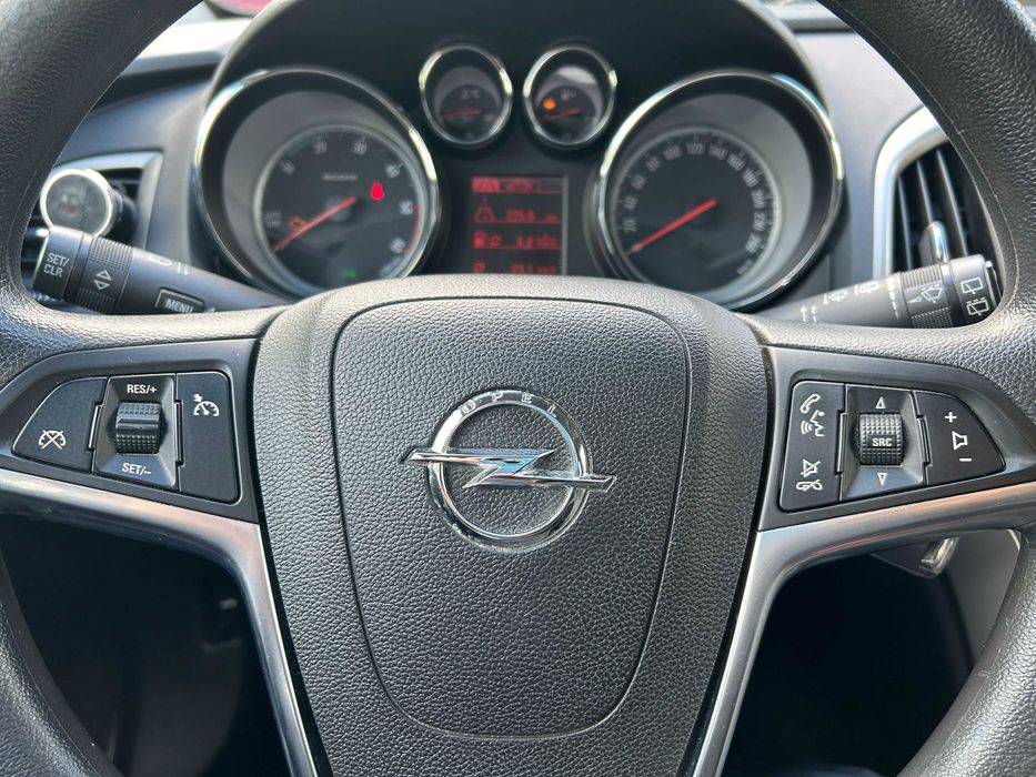 OPEL Astra 2012 — imagine 4