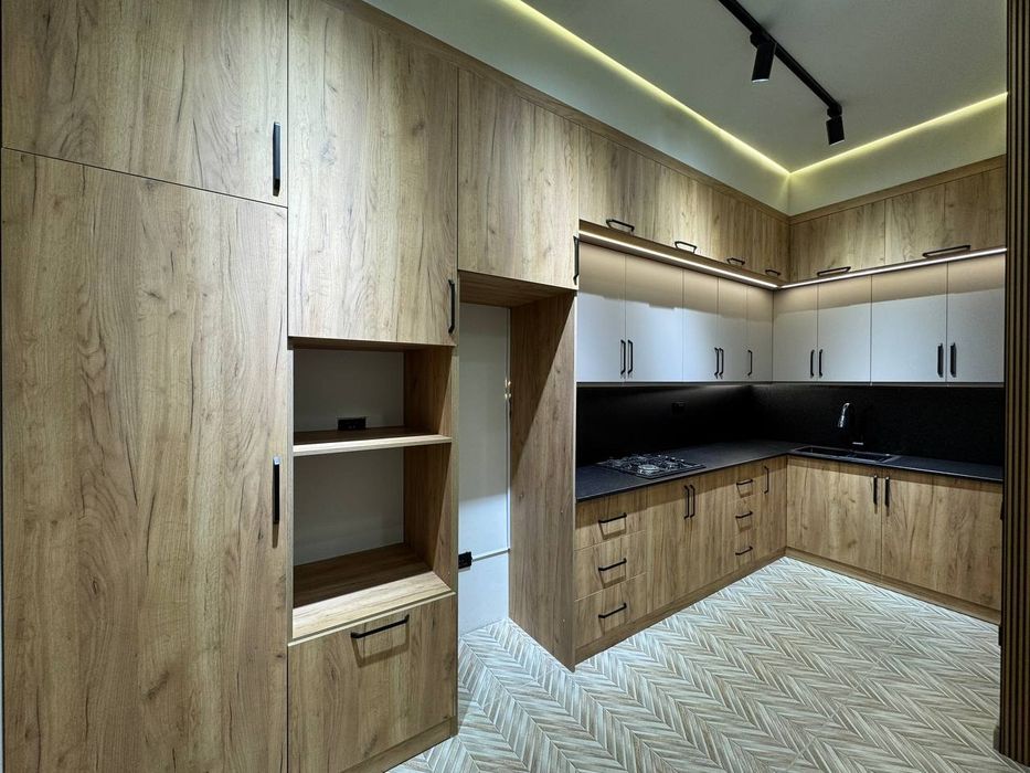 Продаётся 3х Комнатная квартира по адресу Мирза Улугбек с евроремонтом