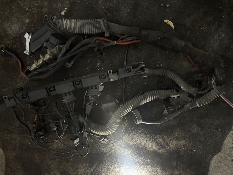 Разбор BMW е34 ( движок на разбор )