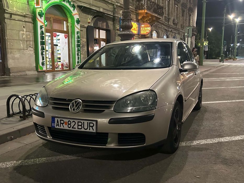 Vând   VW   Golf 5