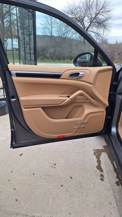 Porsche Cayenne 3.0 TDI , CAS 240 к.с. , голяма панорама ,2013 г. .