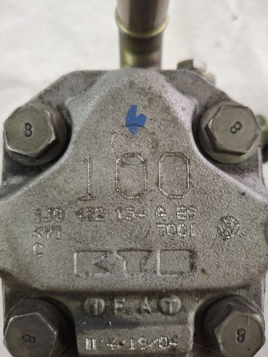 Pompa servo directie  vw golf 4 ,vw bora  1.9 tdi