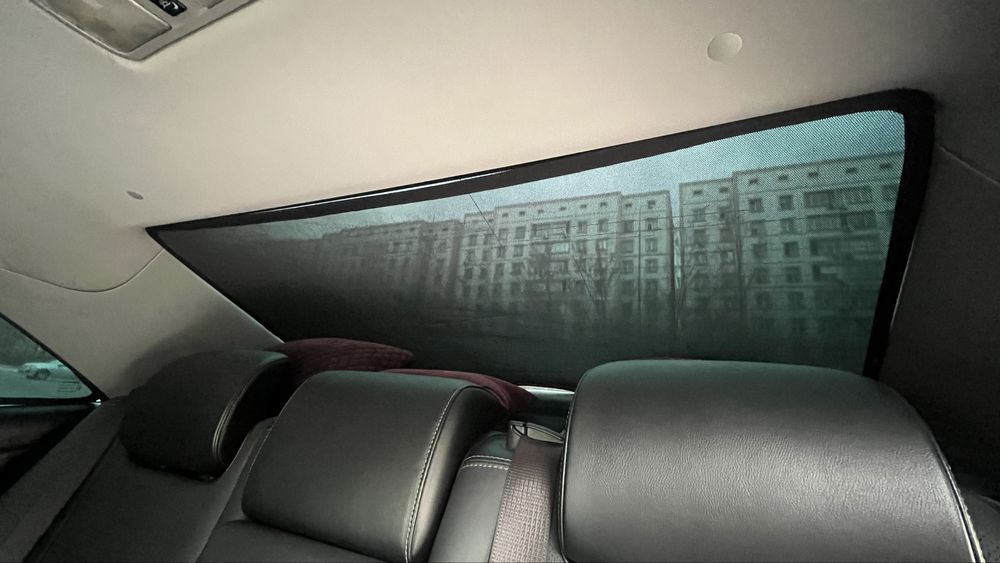 Шторка задние  и передние двери и на зад стекла на камри 50-55