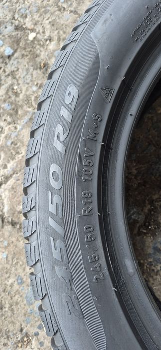 4 anvelope iarna RFT ca noi  Pirelli 245/50/19,dot 2023/2024.Pret/buc.