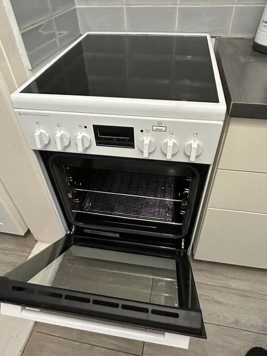 Vand aragaz electric Aragaz Electrolux LKR564200W