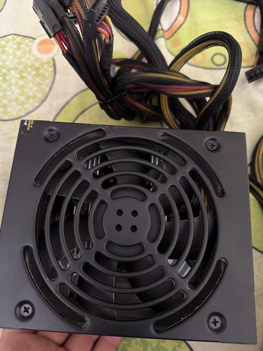 Vand sursa corsair VS550