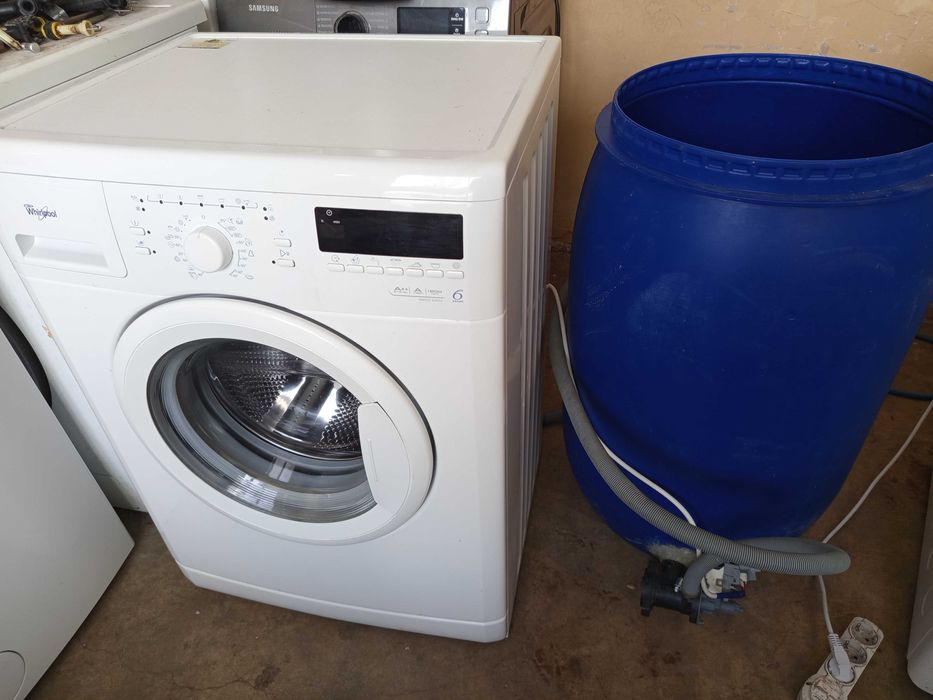 Masina de spălat cu butoi