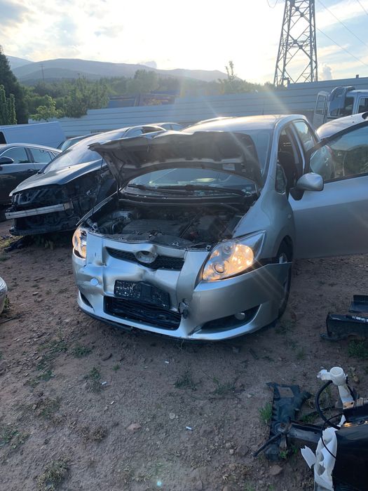 Toyota Auris 1.4i 2009г