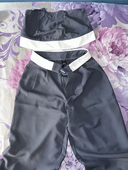 Сив комплект от две части