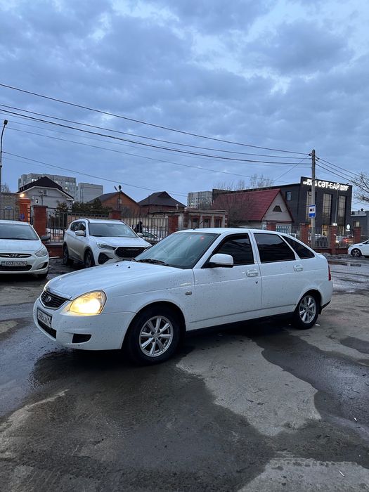 Продам машину приора 2172, 2015 года