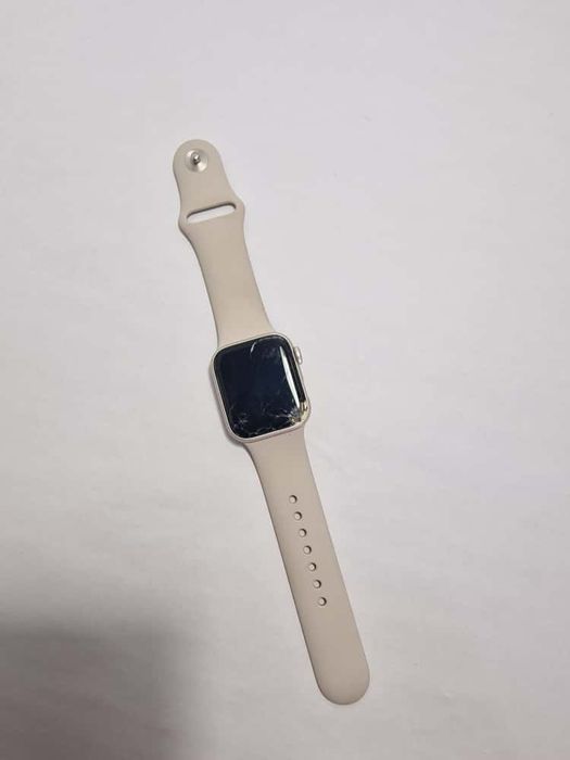 Apple Watch SE 40mm LTE – display spart, functional