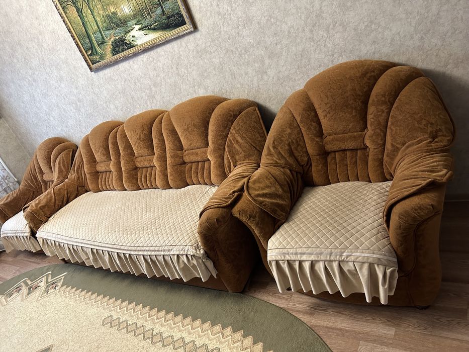 Диван с креслами