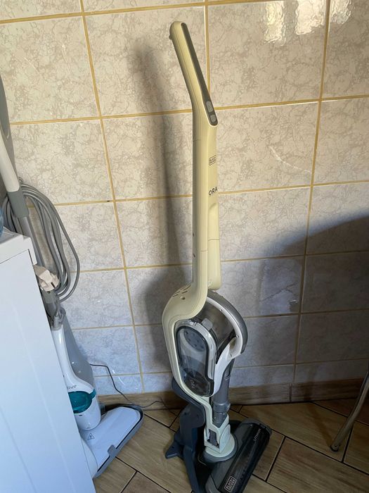 Aspirator fara fir Black+Decker SVFV325 2in1 36VORA(defect acumulator)