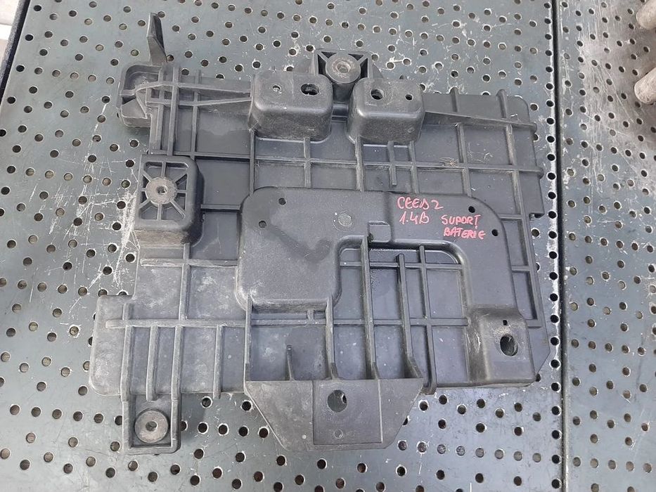 suport baterie  1.4 benz g4fa kia ceed 2 jd 37150-a2000