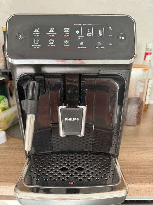 Philips Series 3200 EP3221/40 – Автоматична кафемашина с керамична мелачка