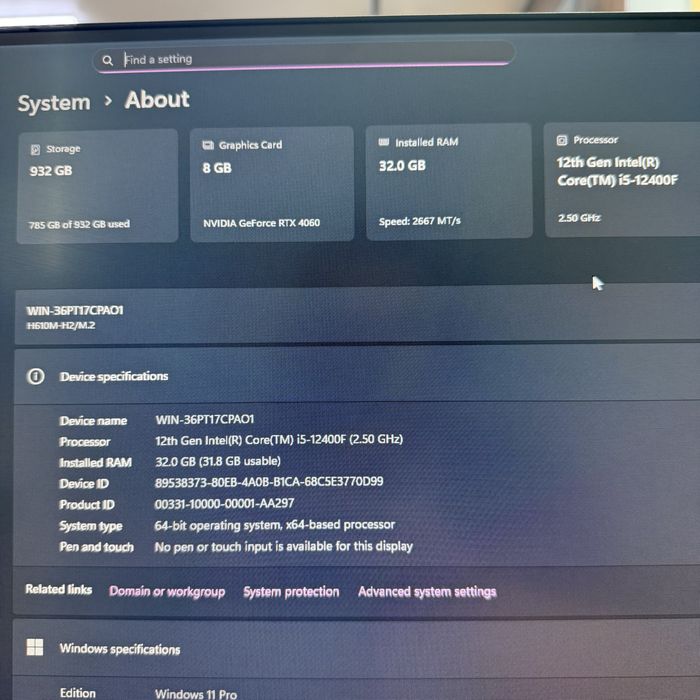 Обменяю на MACBOOK PRO